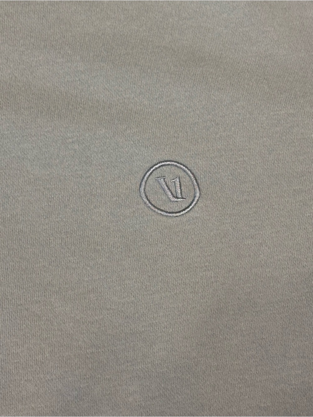 VUORI Cypress Crew Sweatshirt - Light Cloud Blue Size XL - Picture 3 of 5